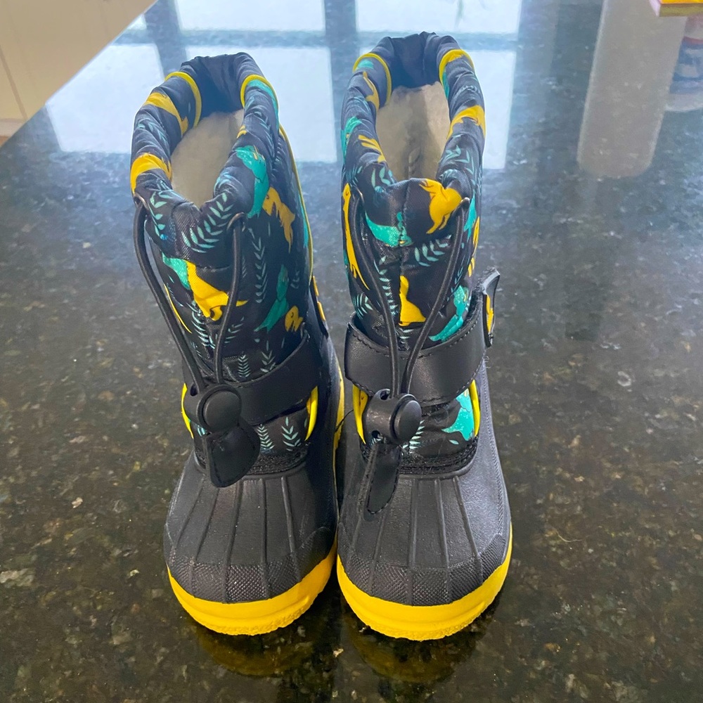 Toddler boots- 2 pairs, barely used. Size 5/6 (18mo-2 years)